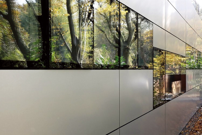 Winsom sandwich panel window system application